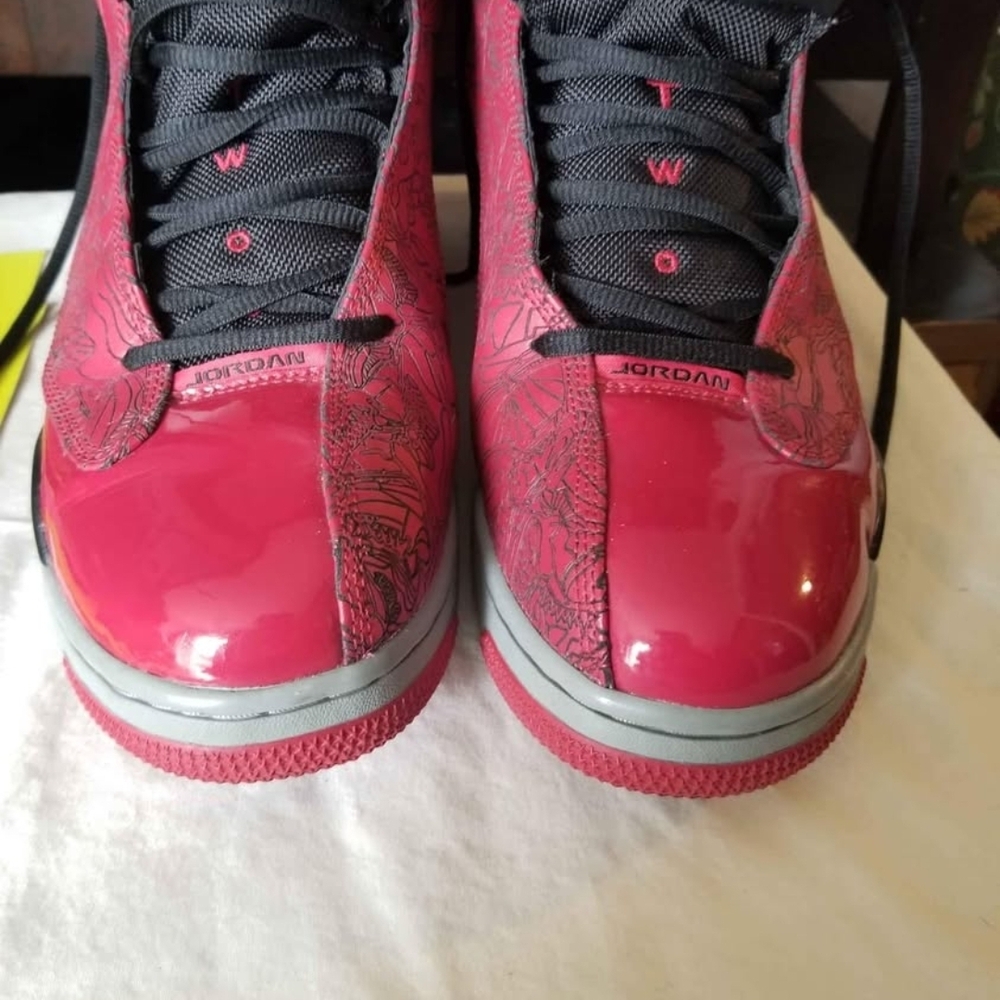 Nike Dub Zero Toro Bravo Sneakers